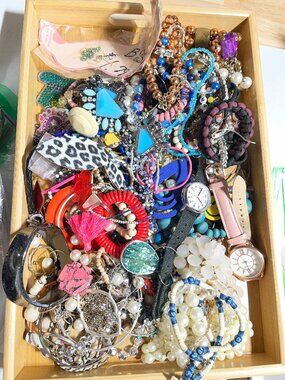 Huge Craft Repair Junk Tangled Findings Parts Jewelry Mix 2.6 Lbs Lot C109